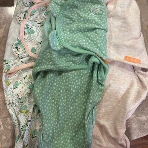 Baby Swaddle Set in Green and Pink